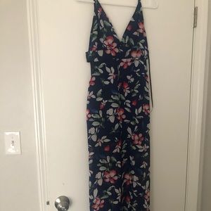 Maxi dress- small